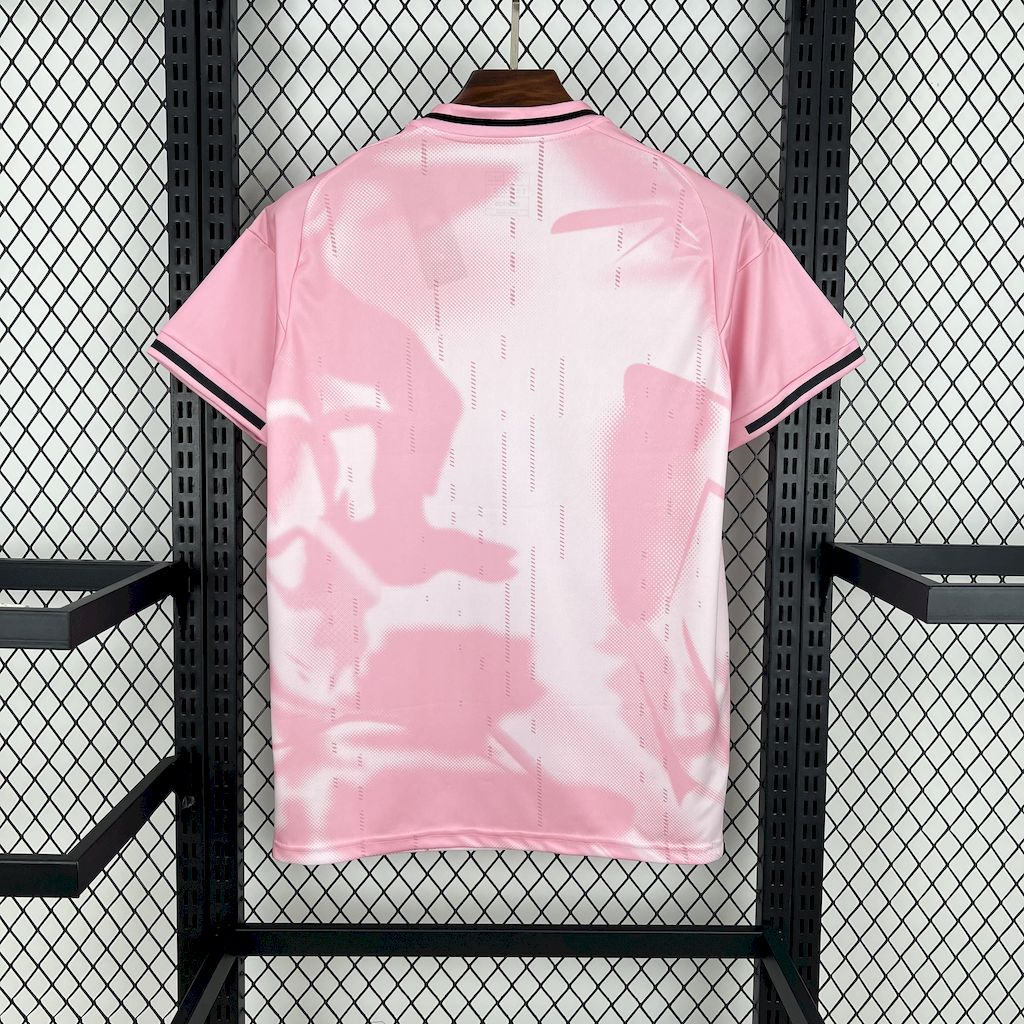 Maillot du Réal Madrid édition pink