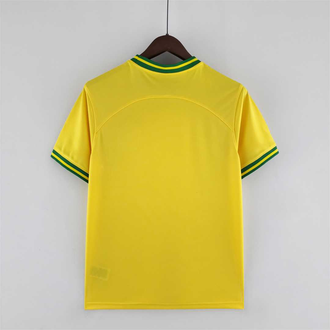Maillot du Brésil jaune